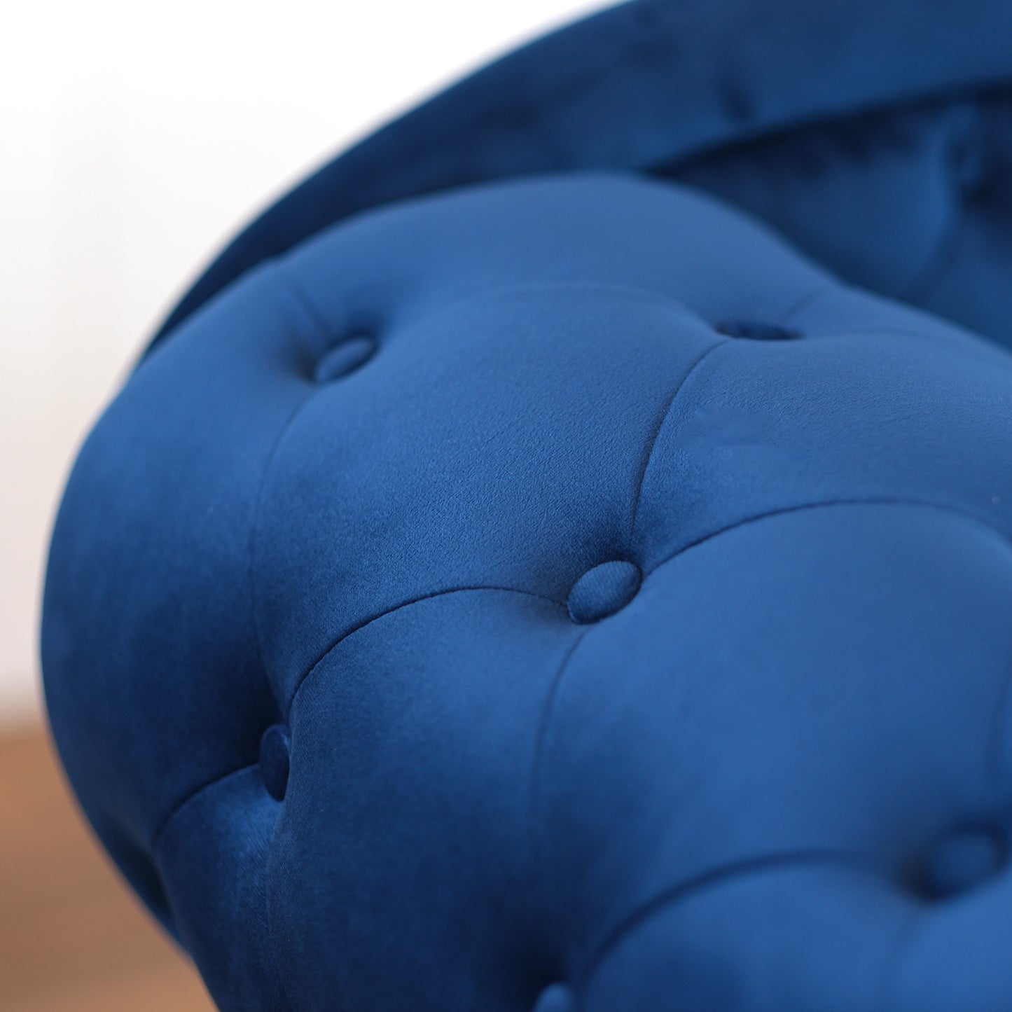 Chaise Lounge Crizia velluto blu notte capitonnè