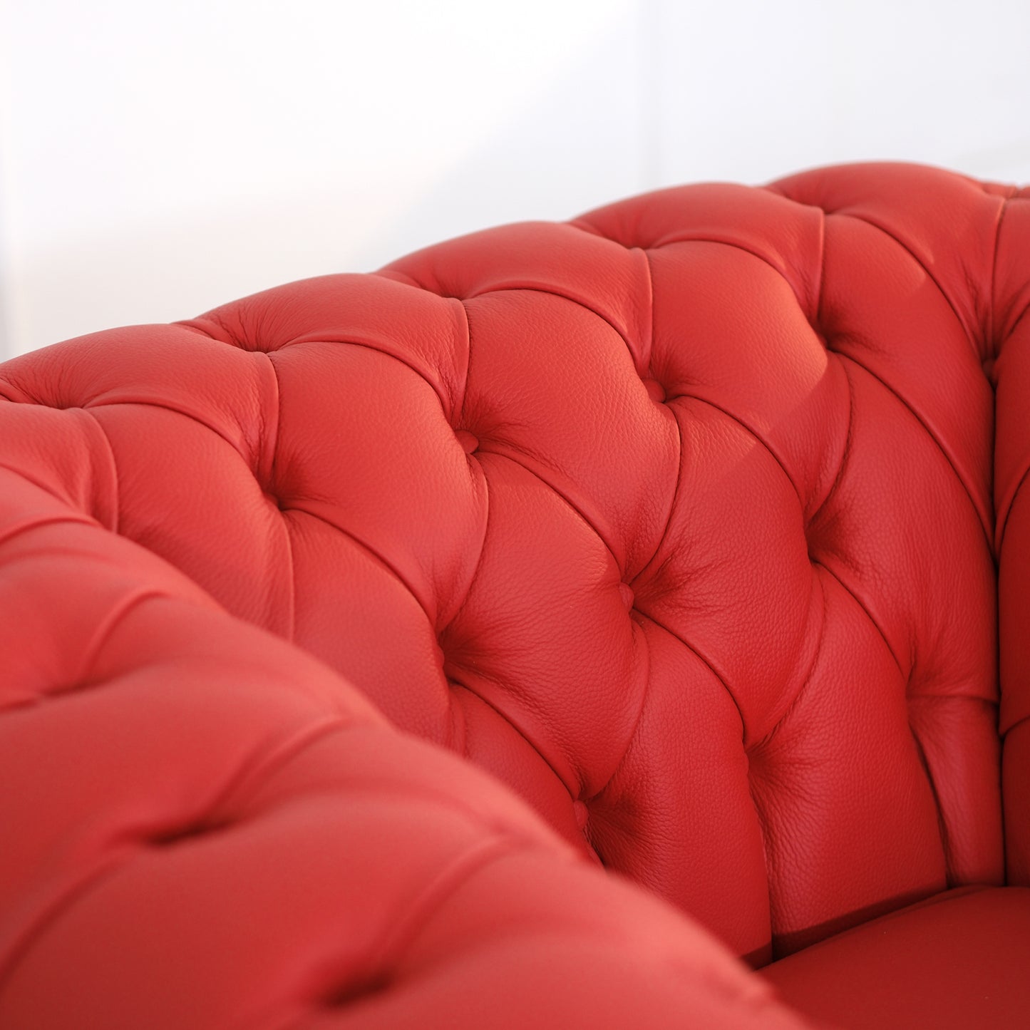 Poltrona Chester pelle fiore rosso Ferrari