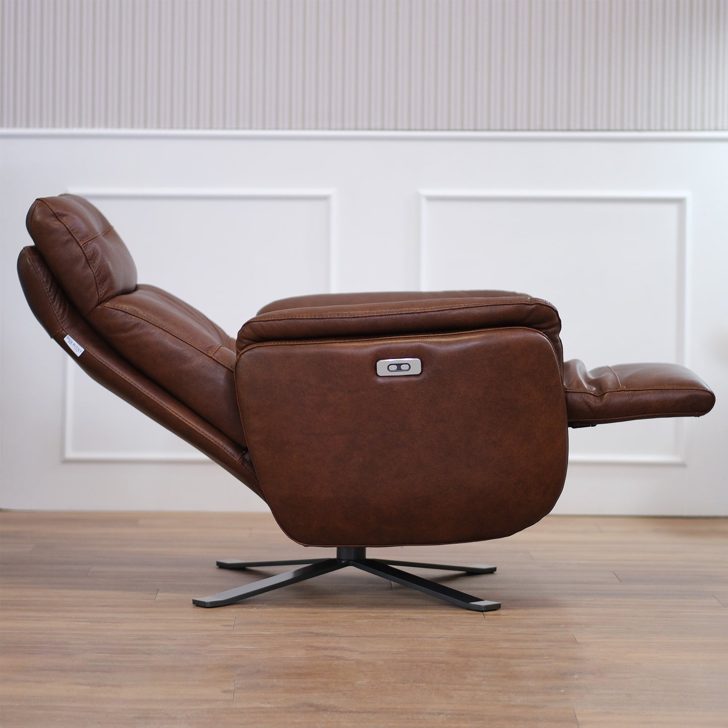 Poltrona relax elettrica girevole Costanza pelle fiore brandy
