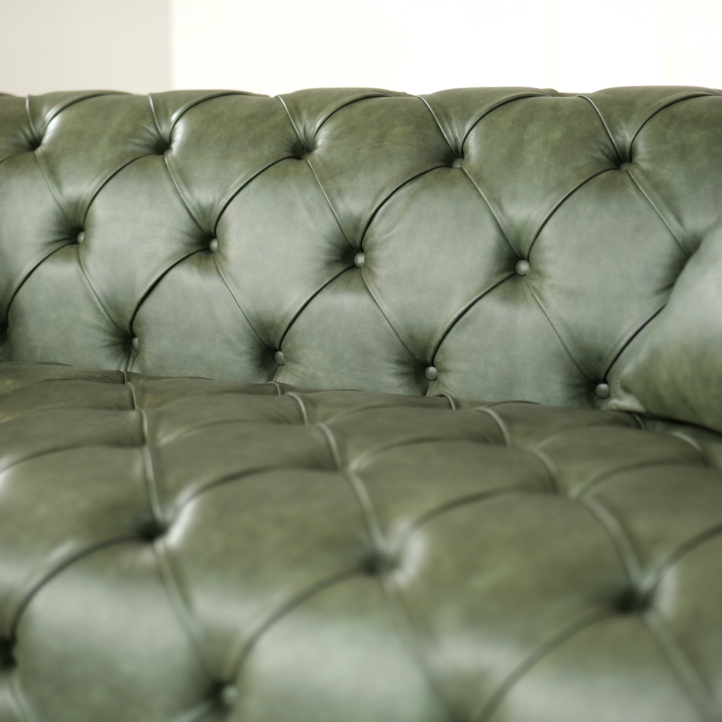 Divano Chesterfield Cosmo Pelle Primo Fiore Premium - Design Iconico