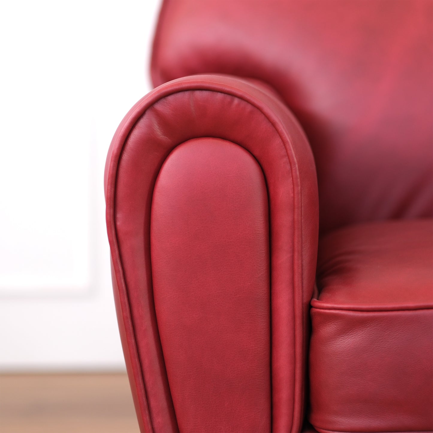 Poltrona pelle fiore pull up rosso ciliegia modello Luxury
