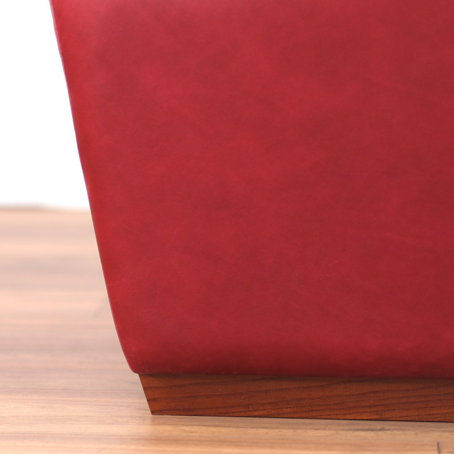 Poltrona pelle fiore pull up rosso ciliegia modello Luxury