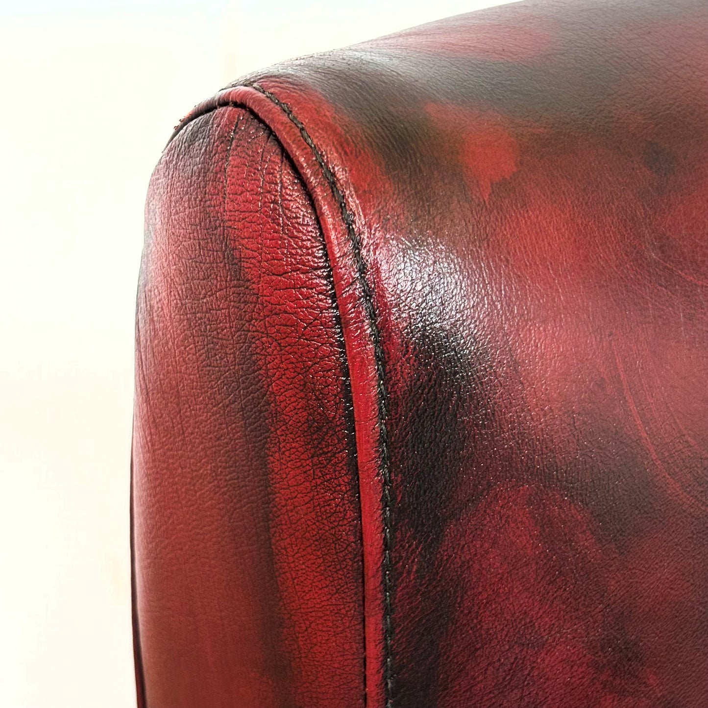 Miss Sessel aus hochwertigem Vollnarbenleder – ikonisches Design der 1950er Jahre