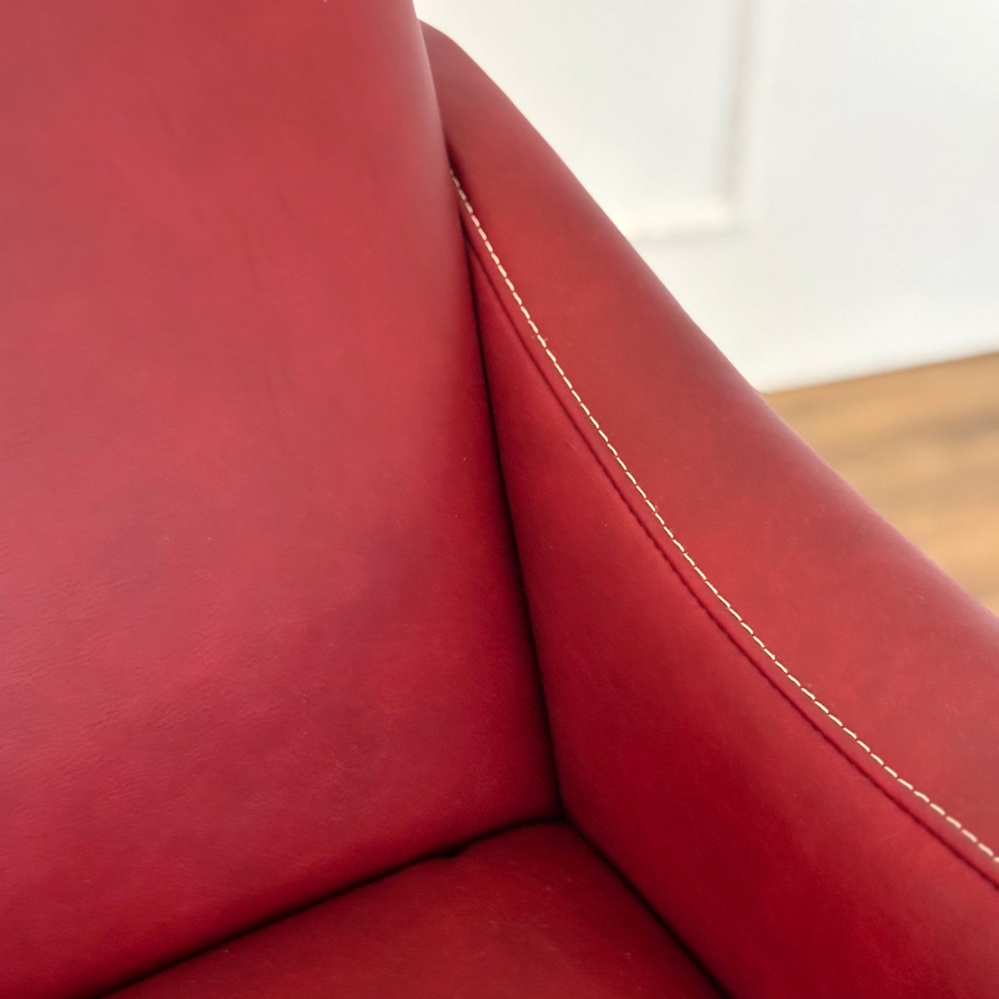 Miss Sessel aus hochwertigem Vollnarbenleder – ikonisches Design der 1950er Jahre
