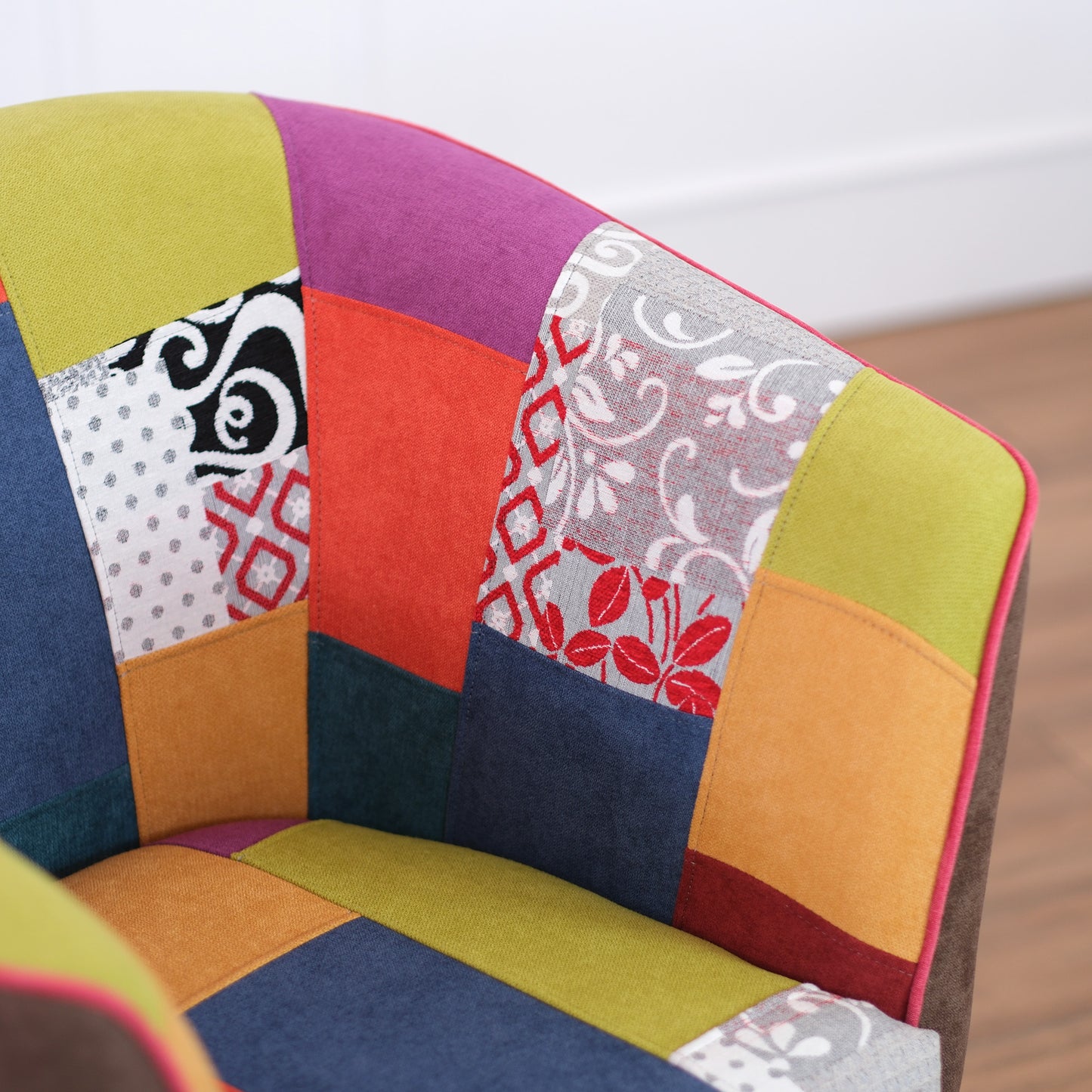 Valentina-Sessel aus dunkelbraunem Patchworkstoff