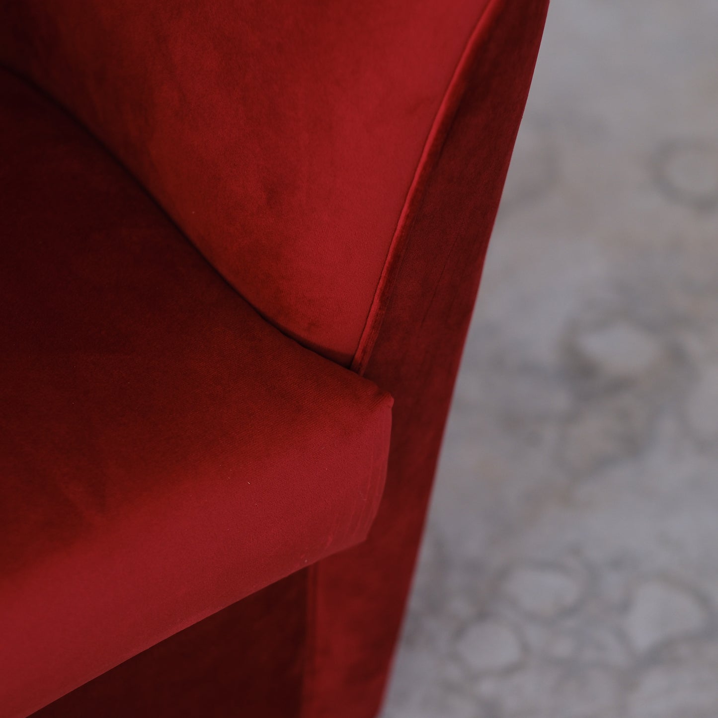 Fauteuil Valentina Pozzetto en velours rouge