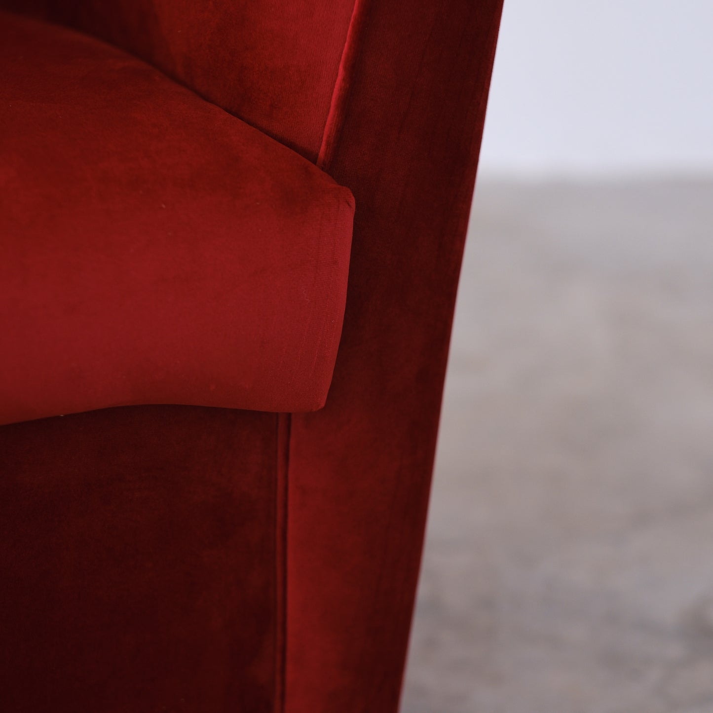 Fauteuil Valentina Pozzetto en velours rouge
