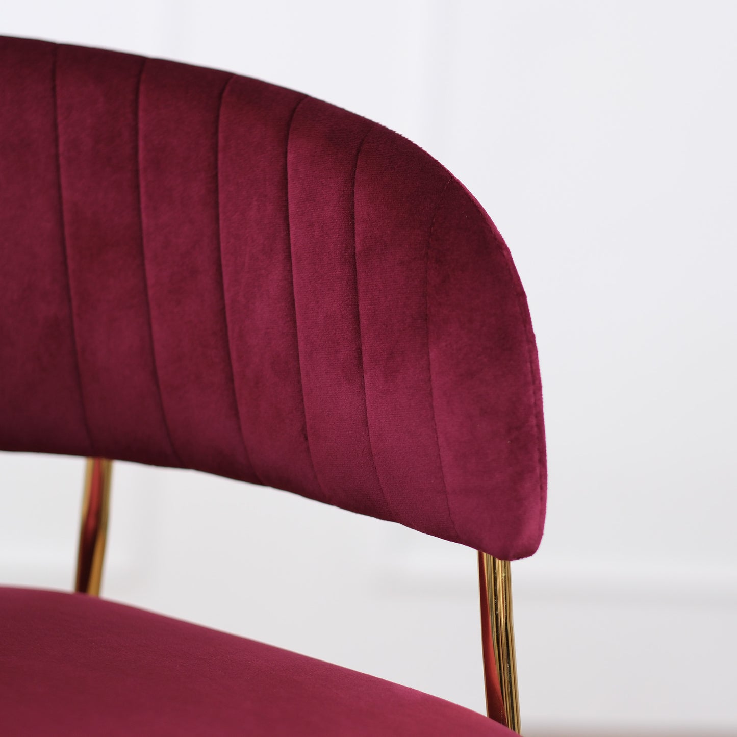Set 2 sedie velluto bordeaux con schienale avvolgente struttura oro - Vita