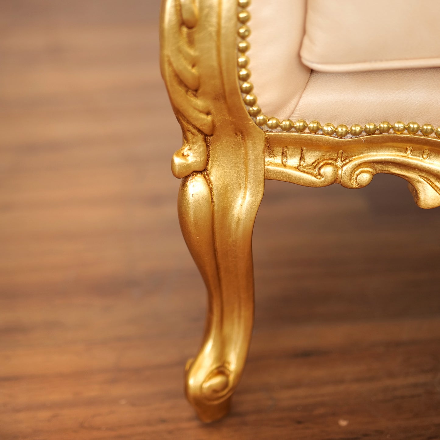 Barock Sessel Caterina - Blattgold, Stoff und Samt – Italienisches Luxushandwerk