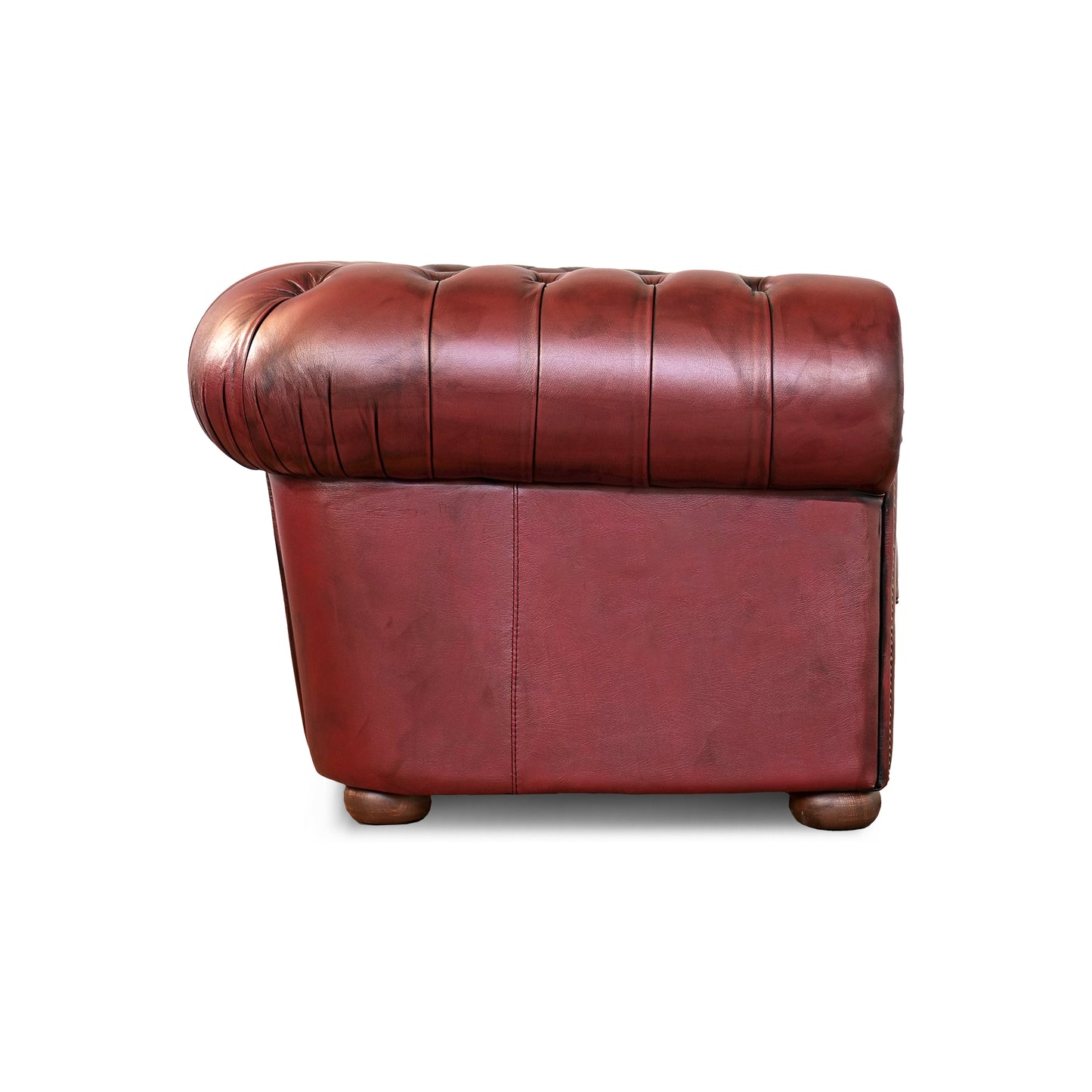 Divano Chesterfield in Pelle Primo Fiore Premium – Iconico, Finiture di Pregio