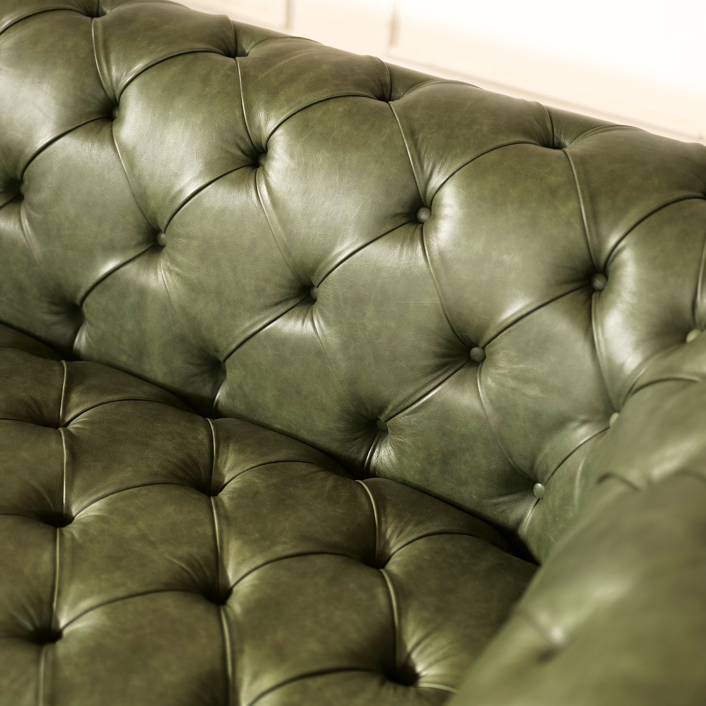 Divano Chesterfield Cosmo Pelle Primo Fiore Premium - Design Iconico