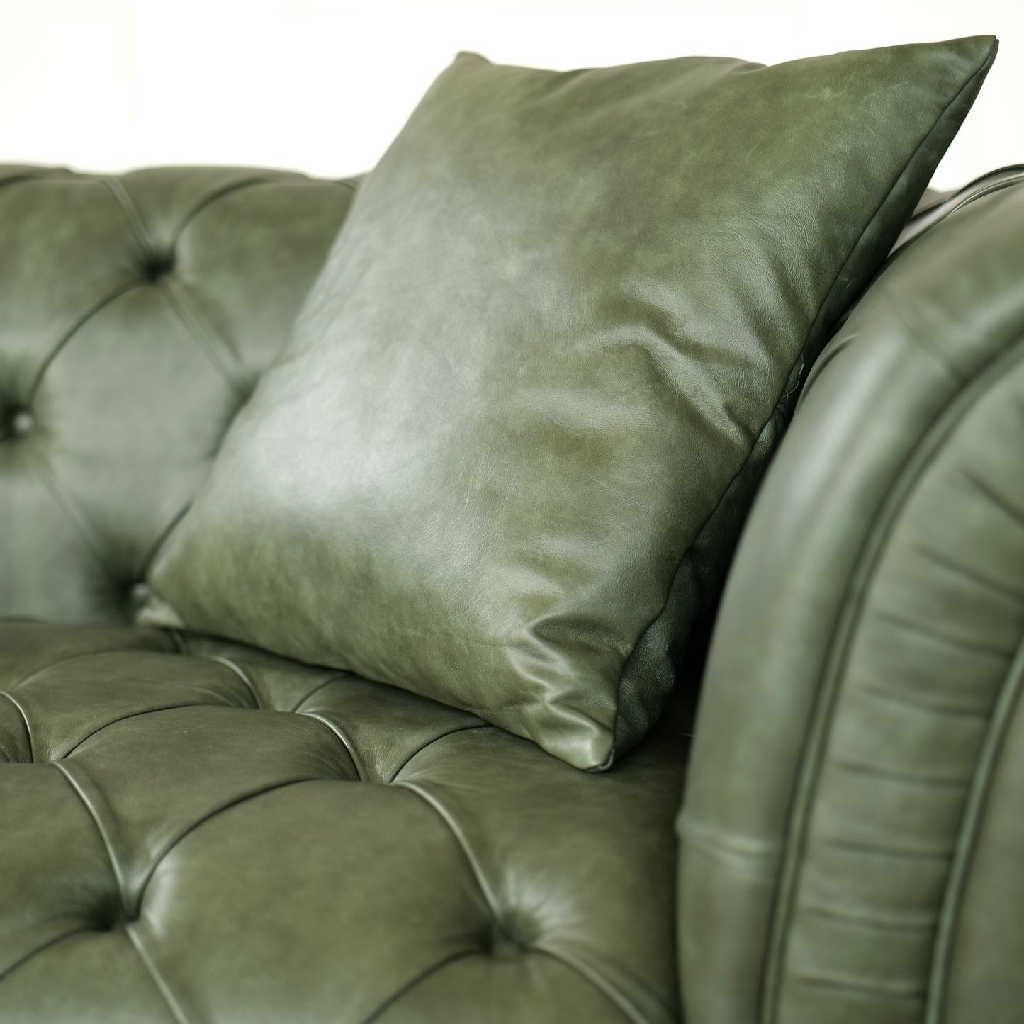 Divano Chesterfield Cosmo Pelle Primo Fiore Premium - Design Iconico