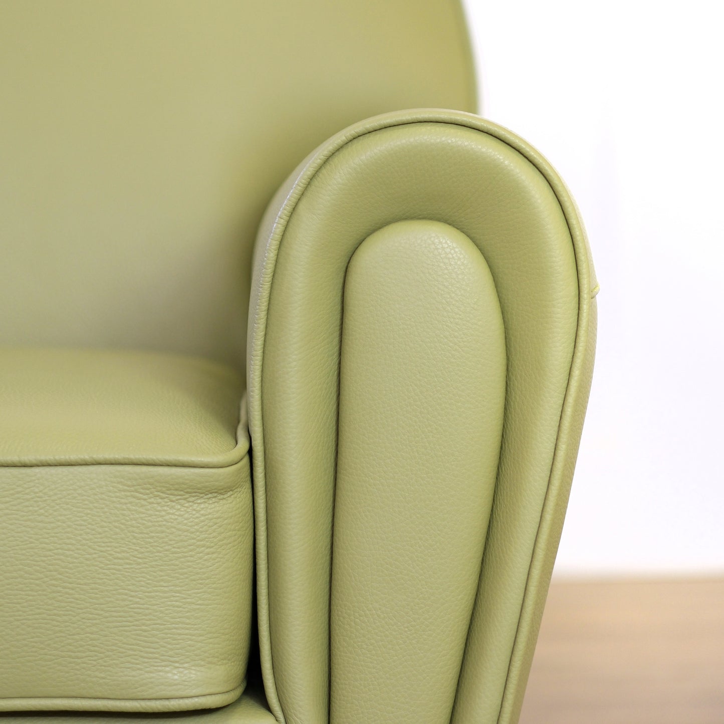 Poltrona Luxury in Pelle Primo Fiore Premium - Design Iconico