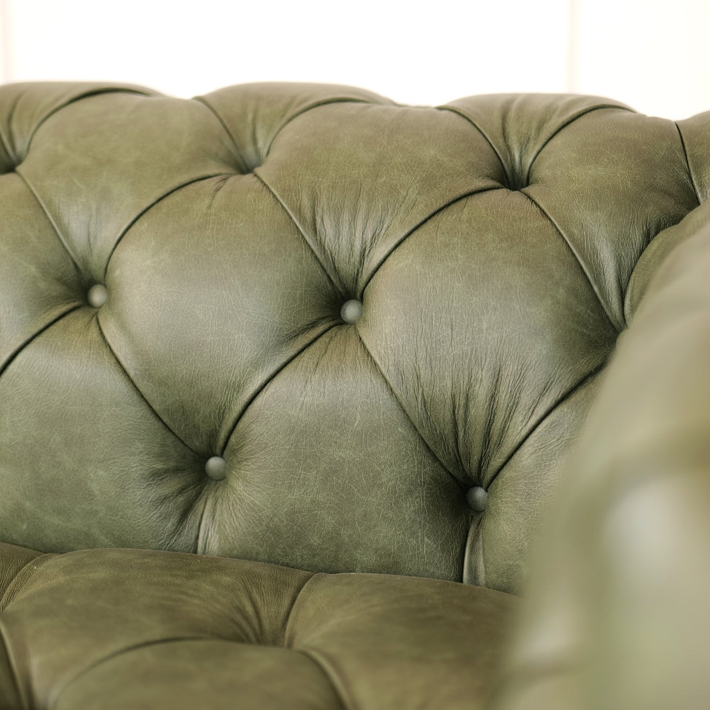 Divano Nemo Chesterfield in Pelle Primo Fiore Premium - Design Iconico