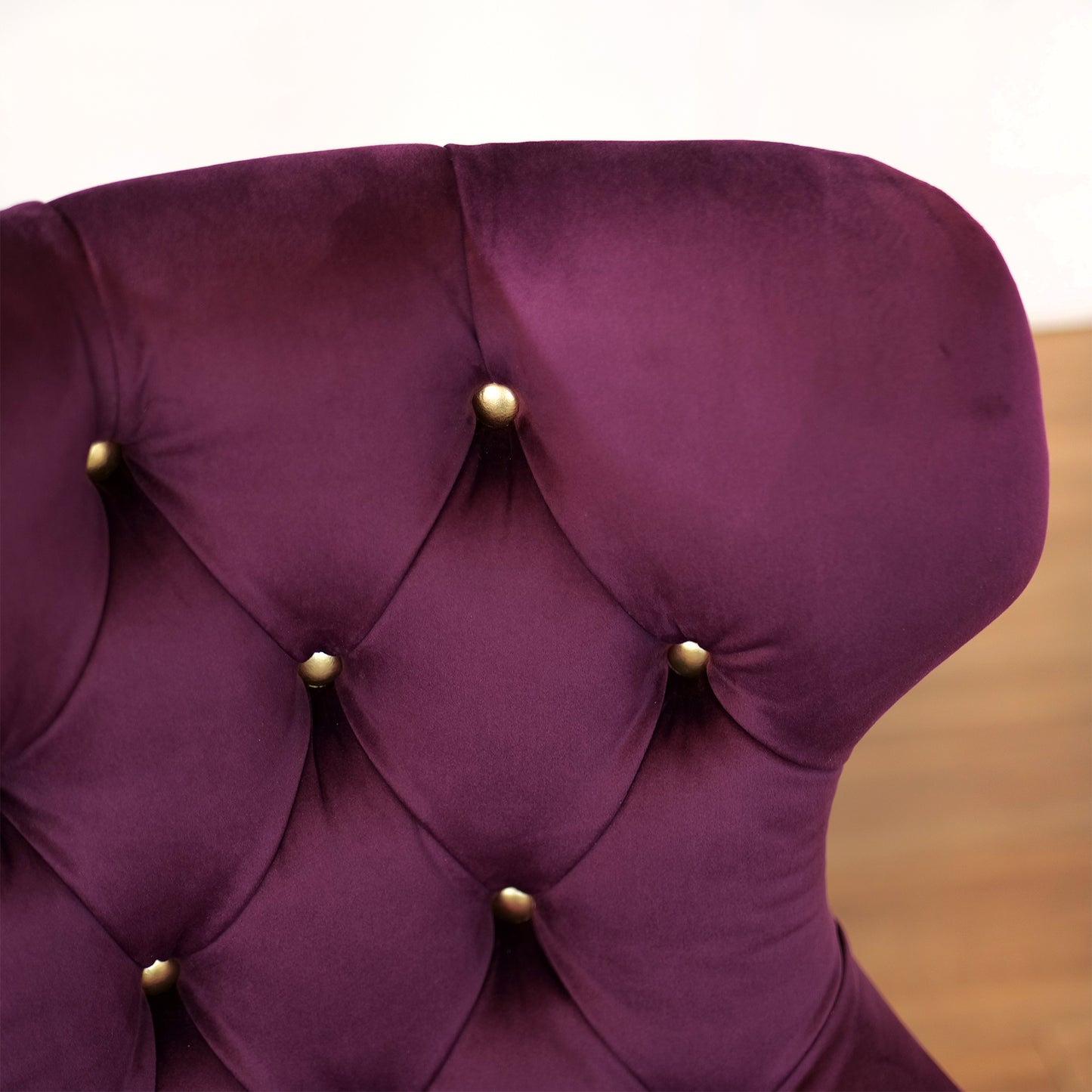 Sedia Cosmo in Velluto Capitonné - Design Iconico